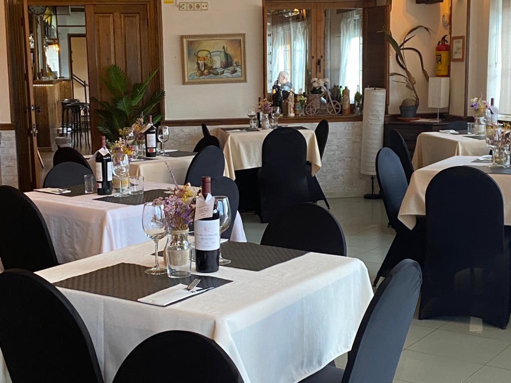 Hostal Mainz Piedralaves Εξωτερικό φωτογραφία