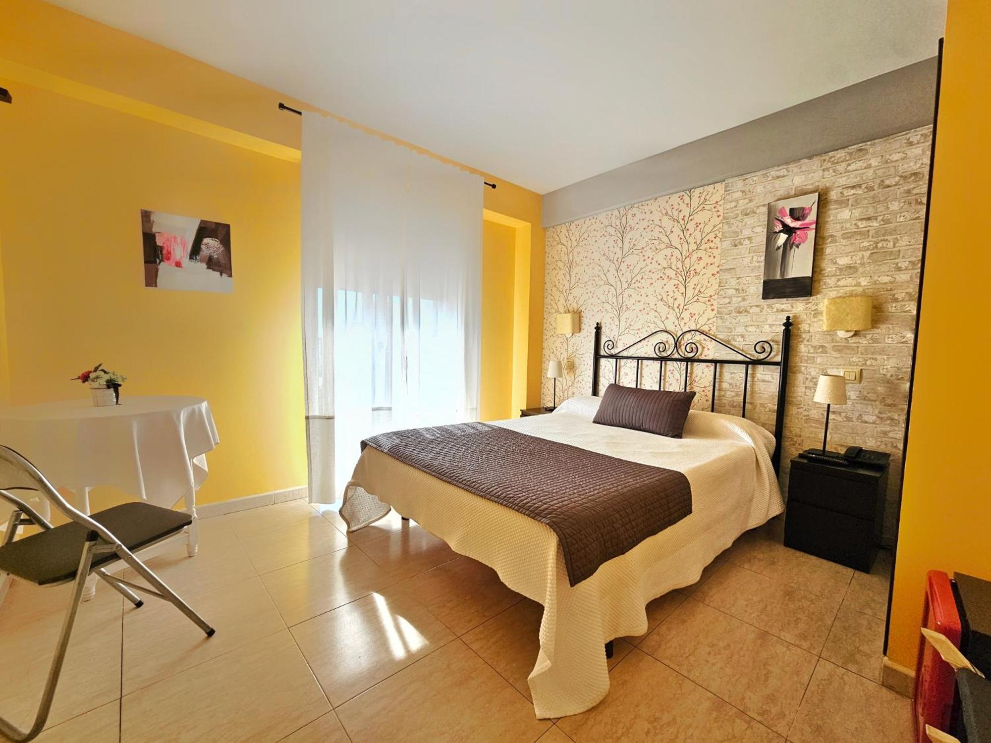 Hostal Mainz Piedralaves Εξωτερικό φωτογραφία