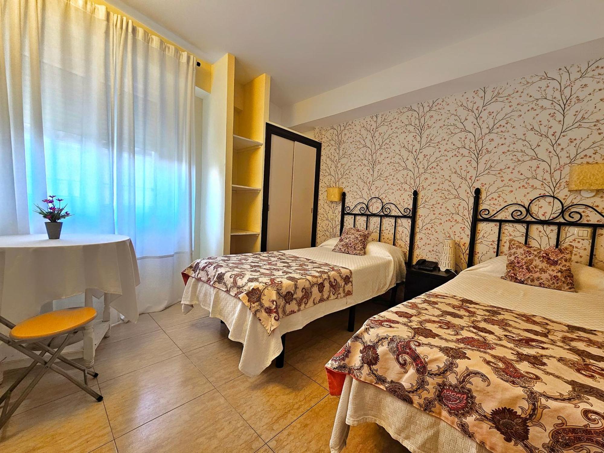 Hostal Mainz Piedralaves Εξωτερικό φωτογραφία