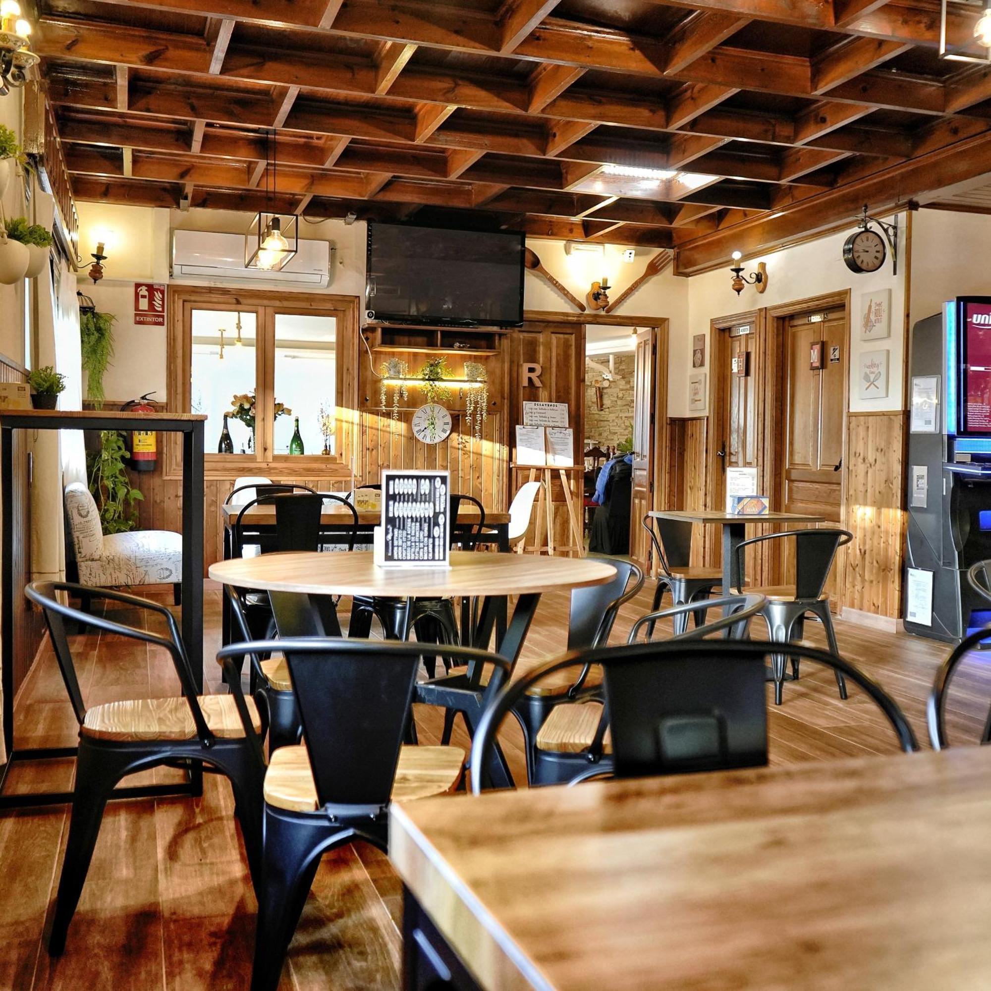 Hostal Mainz Piedralaves Εξωτερικό φωτογραφία