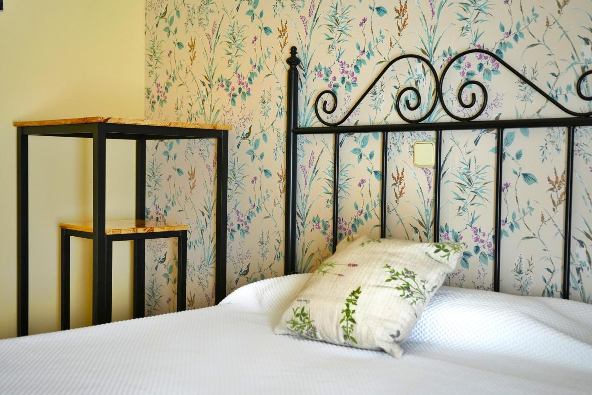 Hostal Mainz Piedralaves Εξωτερικό φωτογραφία