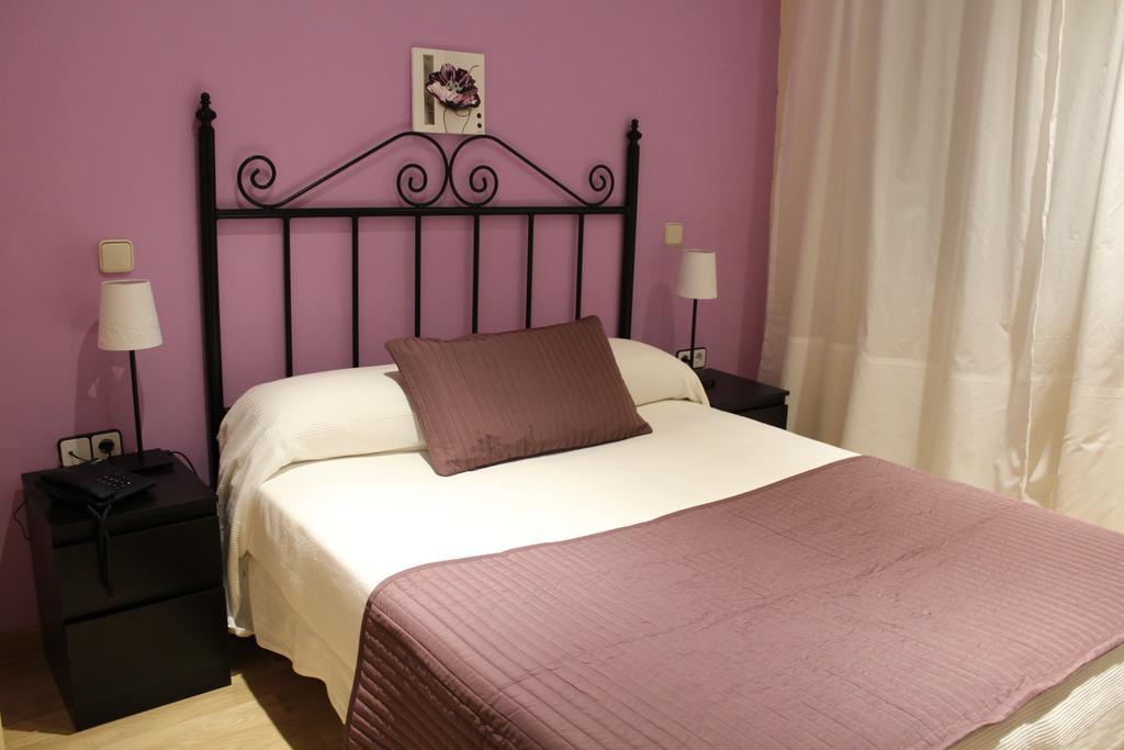 Hostal Mainz Piedralaves Εξωτερικό φωτογραφία