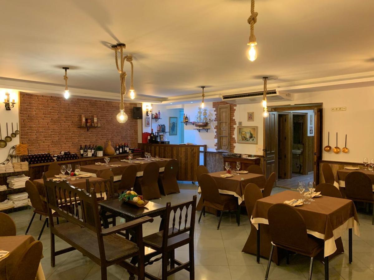 Hostal Mainz Piedralaves Εξωτερικό φωτογραφία